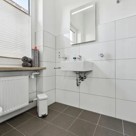 Πανσιόν Diepholzer Boardinghouse - Parkplaetze - Wlan - Garten - Ruhig